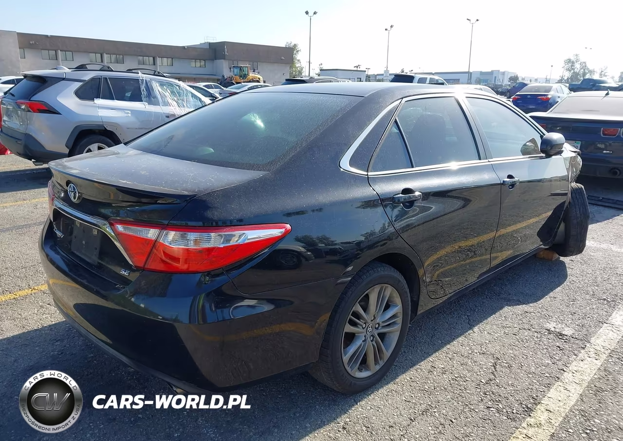 2017 Toyota Camry Se VIN:4T1BF1FK2HU271454 - 4