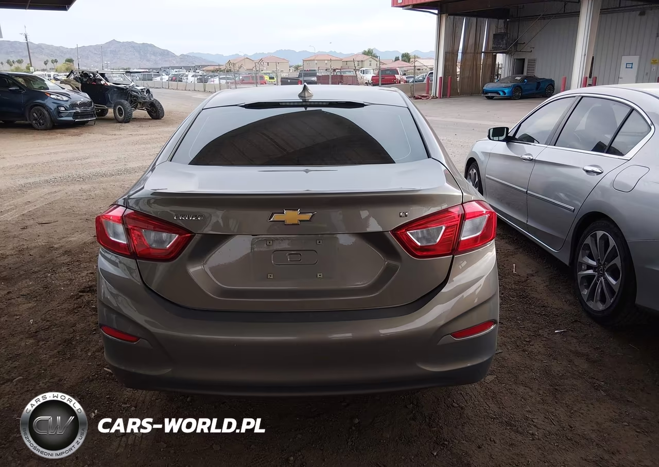 2018 Chevrolet Cruze Lt Auto VIN:1G1BE5SM6J7247239 - 16