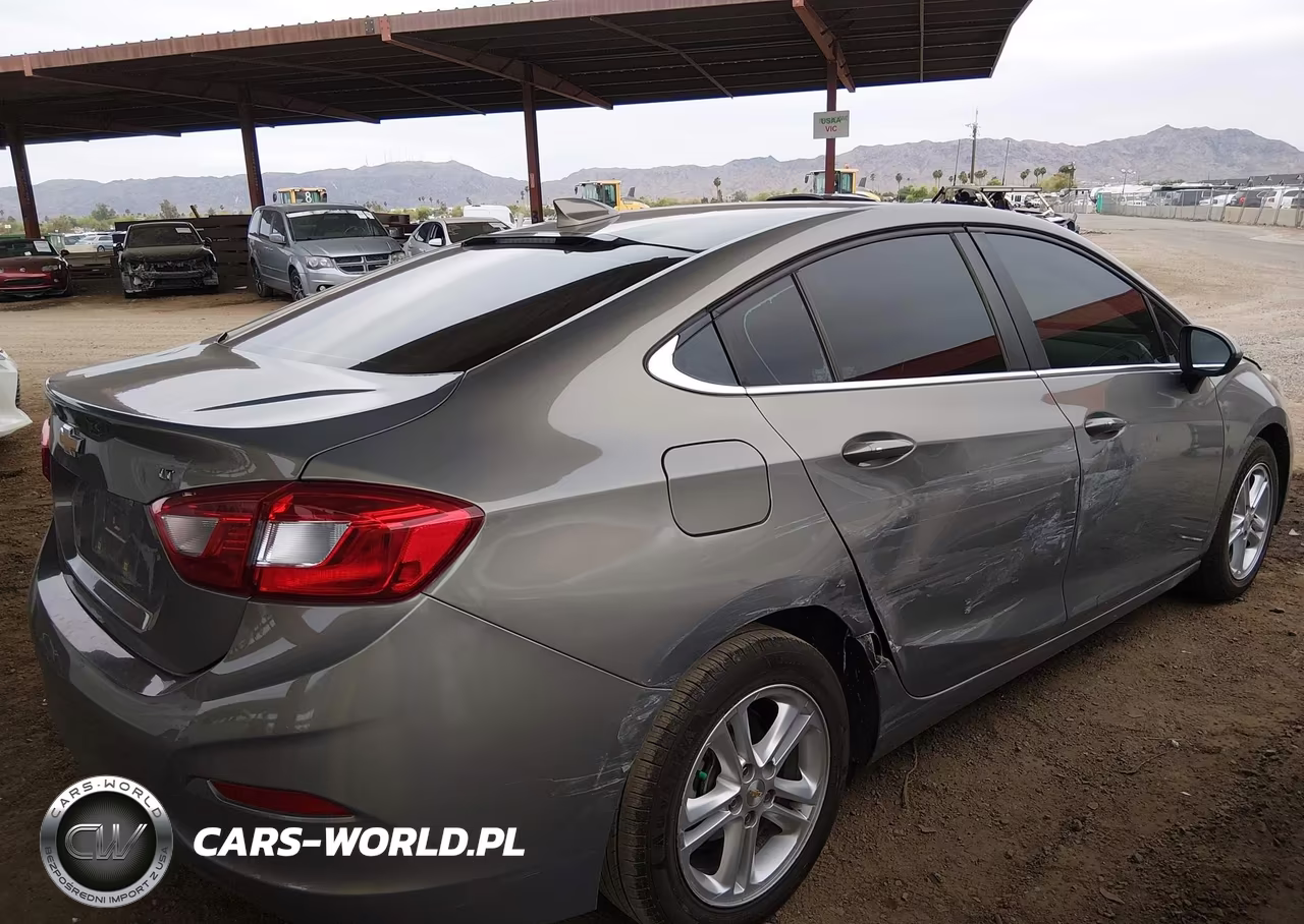 2018 Chevrolet Cruze Lt Auto VIN:1G1BE5SM6J7247239 - 6