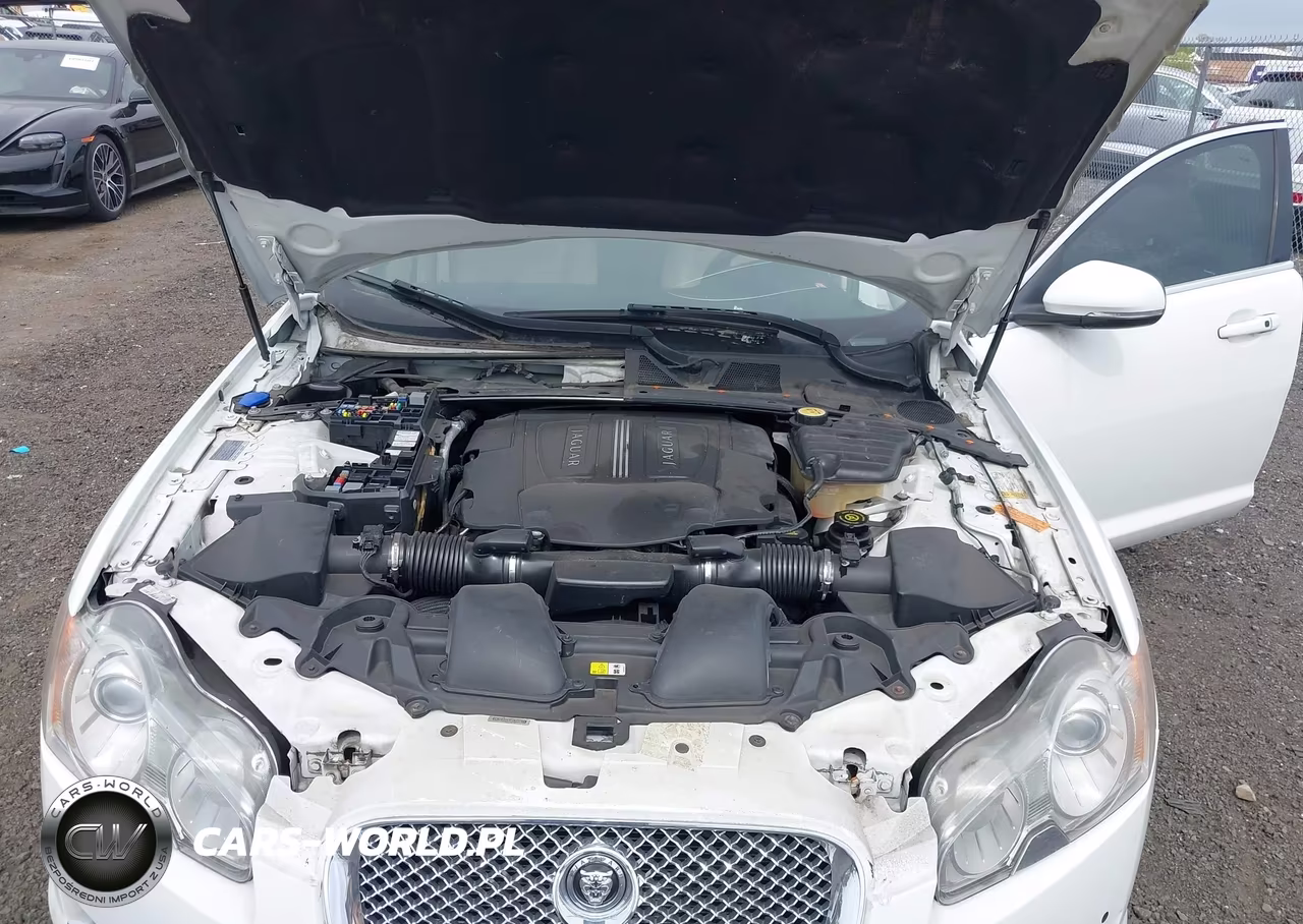 2011 Jaguar Xf Premium VIN:SAJWA0GB3BLR85671 - 10
