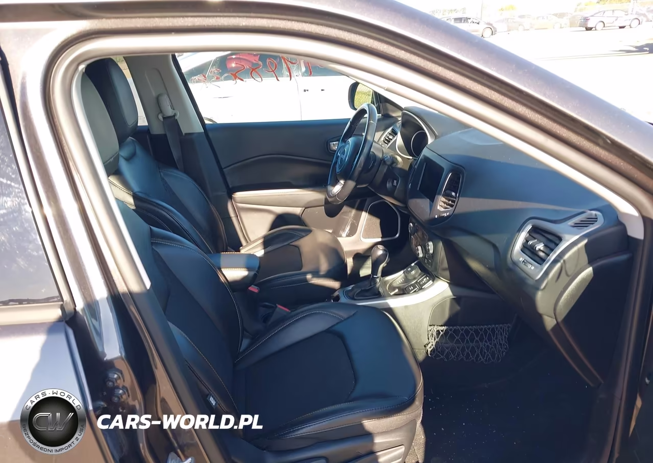 2020 Jeep Compass Latitude VIN:3C4NJDBB5LT174999 - 5