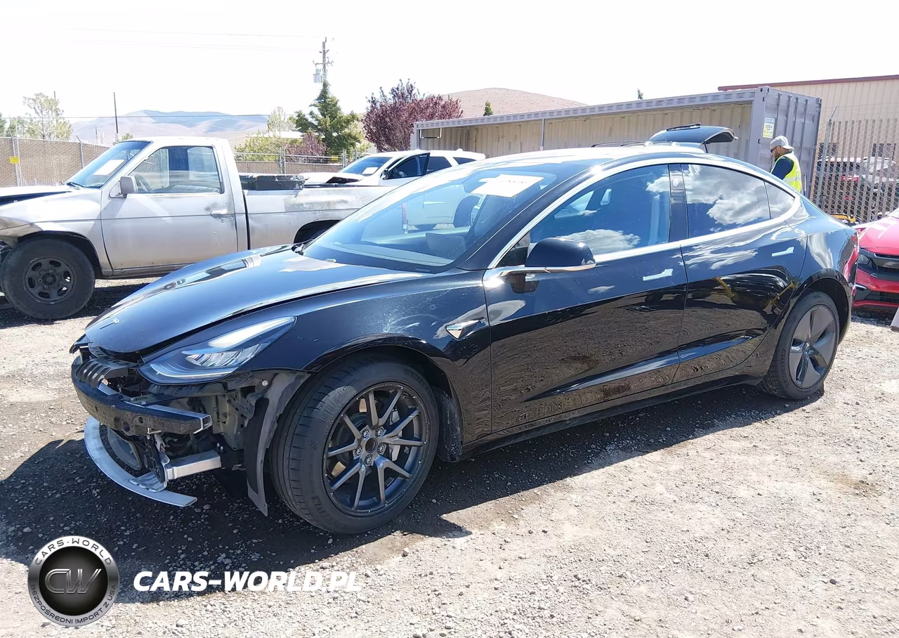 2018 Tesla Model 3 Long Range-Mid Range VIN:5YJ3E1EA8JF056499 - 2