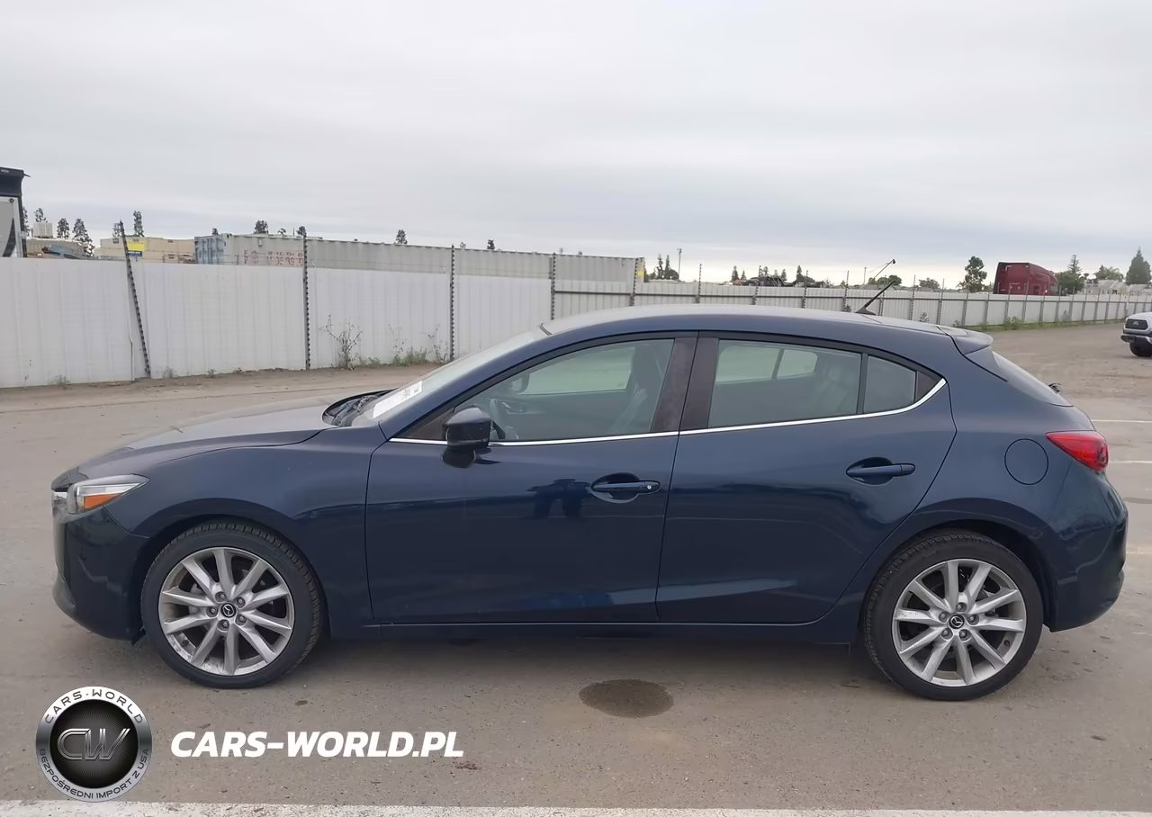 2017 Mazda Mazda3 Touring VIN:3MZBN1L71HM141674 - 14