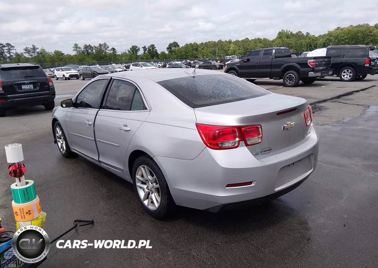 2015 Chevrolet Malibu 1Lt VIN:1G11C5SL9FF325597 - 3