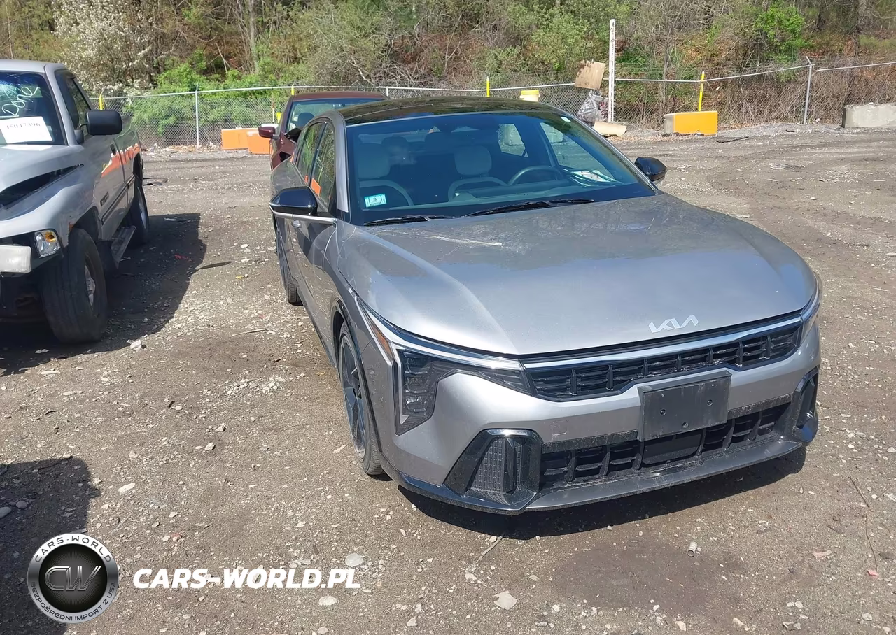 2025 Kia K4 Gt-Line