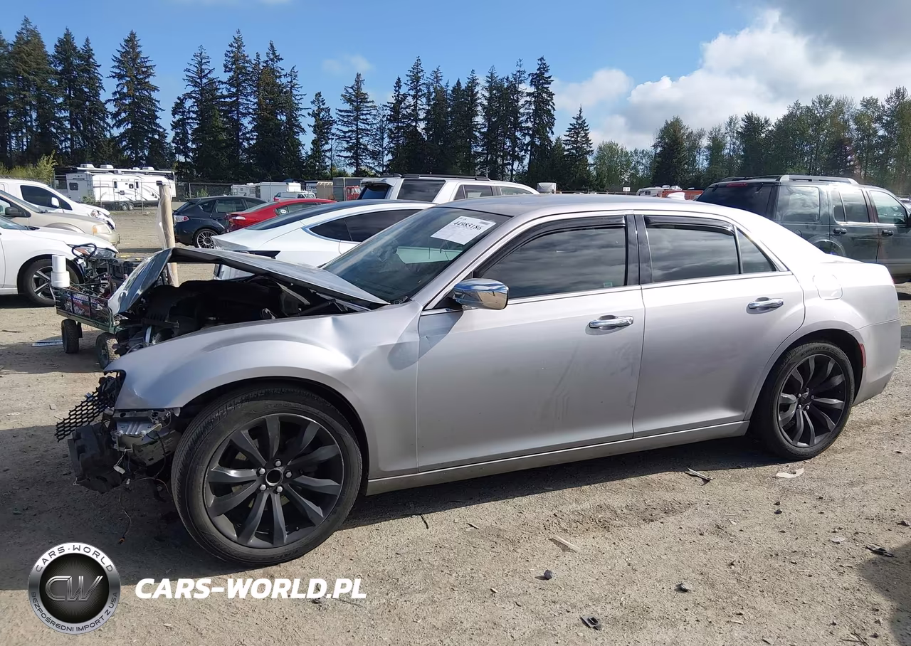 2018 Chrysler 300 Limited VIN:2C3CCAEG0JH167850 - 14