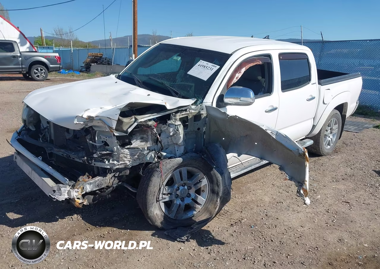 2015 Toyota Tacoma Base V6 VIN:5TFLU4EN5FX143300 - 2