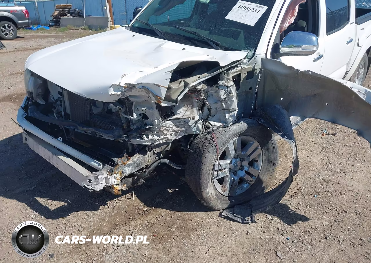 2015 Toyota Tacoma Base V6 VIN:5TFLU4EN5FX143300 - 6
