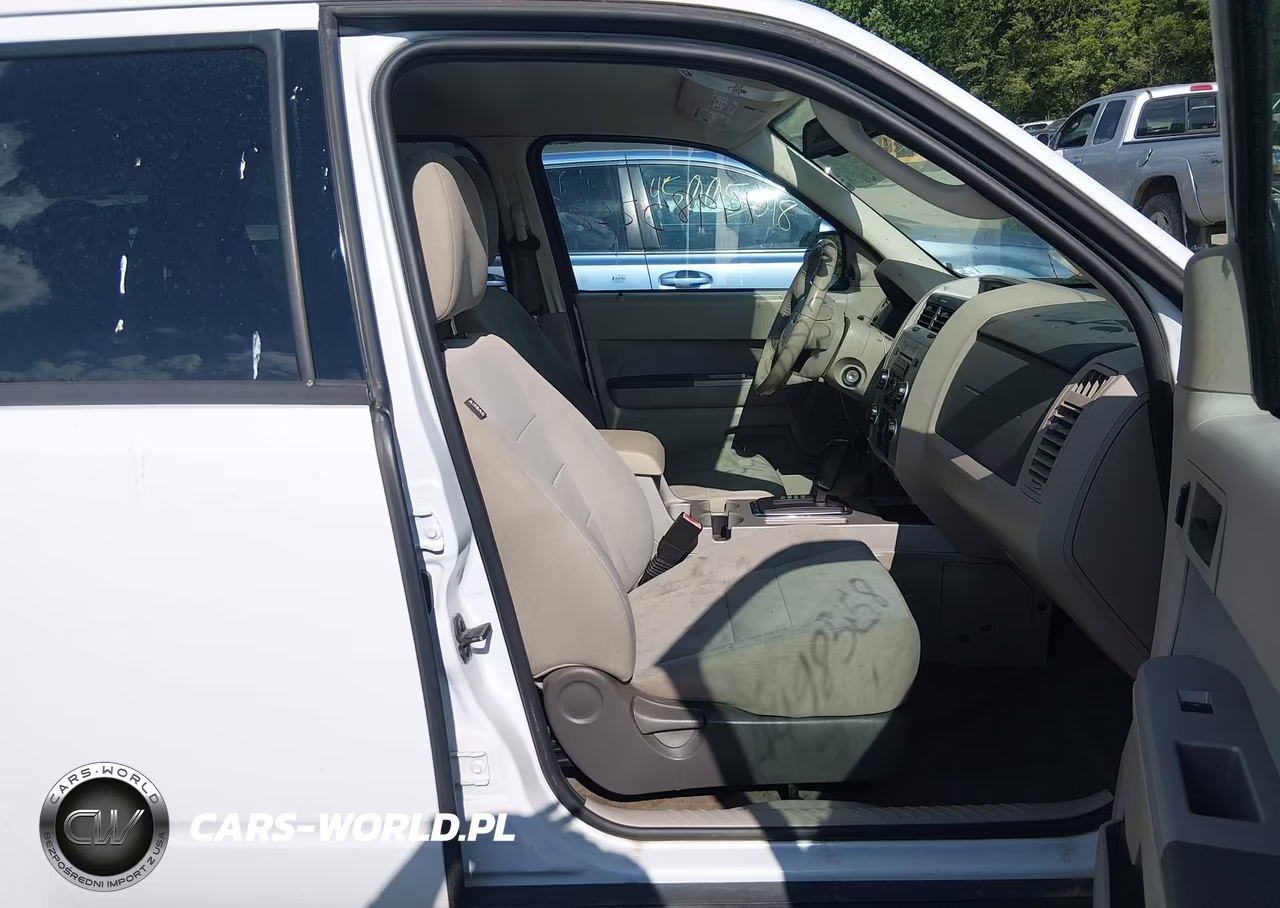 2010 Ford Escape Xlt VIN:1FMCU9DG3AKC89714 - 5