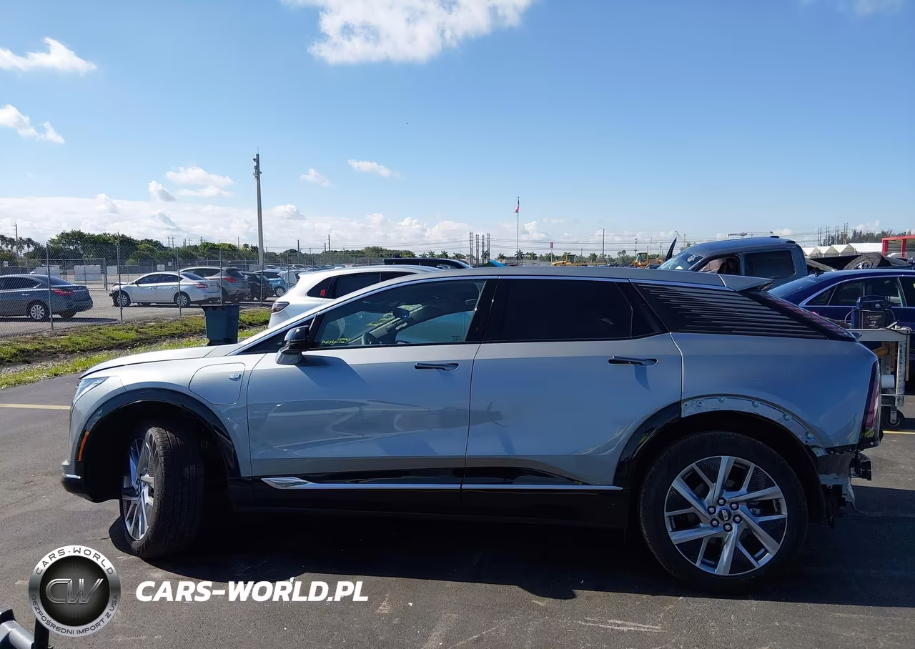 2026 Cadillac Optiq Premium Luxury VIN:3GYK3DM55TS110210 - 15