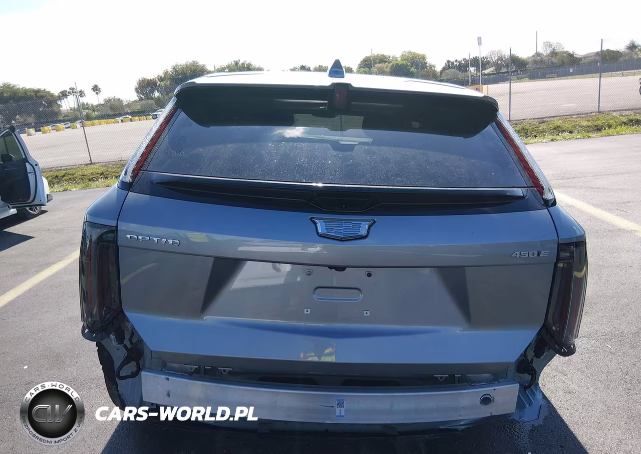 2026 Cadillac Optiq Premium Luxury VIN:3GYK3DM55TS110210 - 17