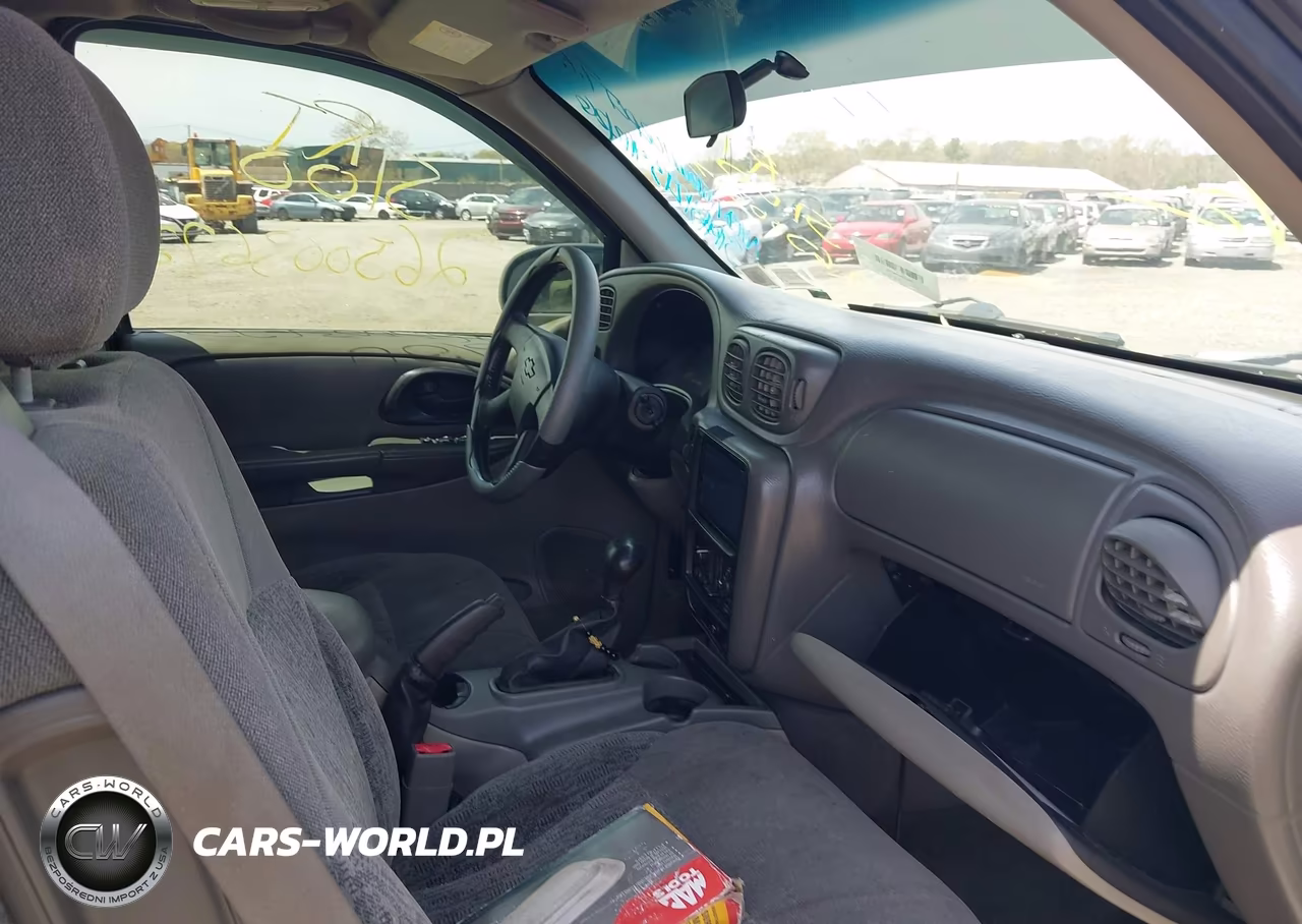 2003 Chevrolet Trailblazer Ls VIN:1GNDT13S032365256 - 5