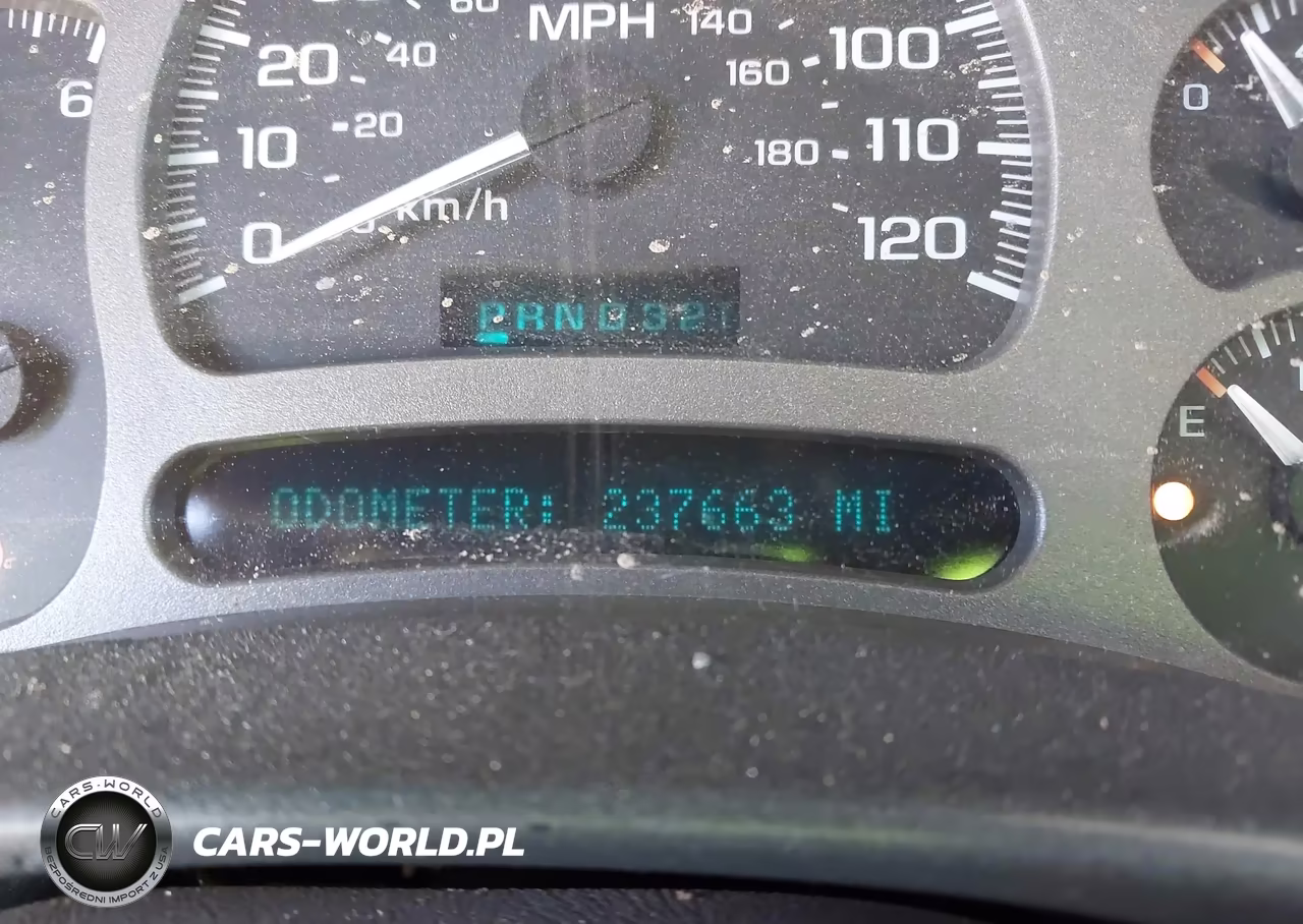 2005 GMC Yukon Denali VIN:1GKEK63U75J204110 - 7