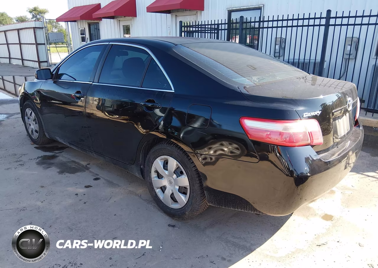 2004 Toyota Camry Le V6 VIN:4T1BF32K94U589468 - 3