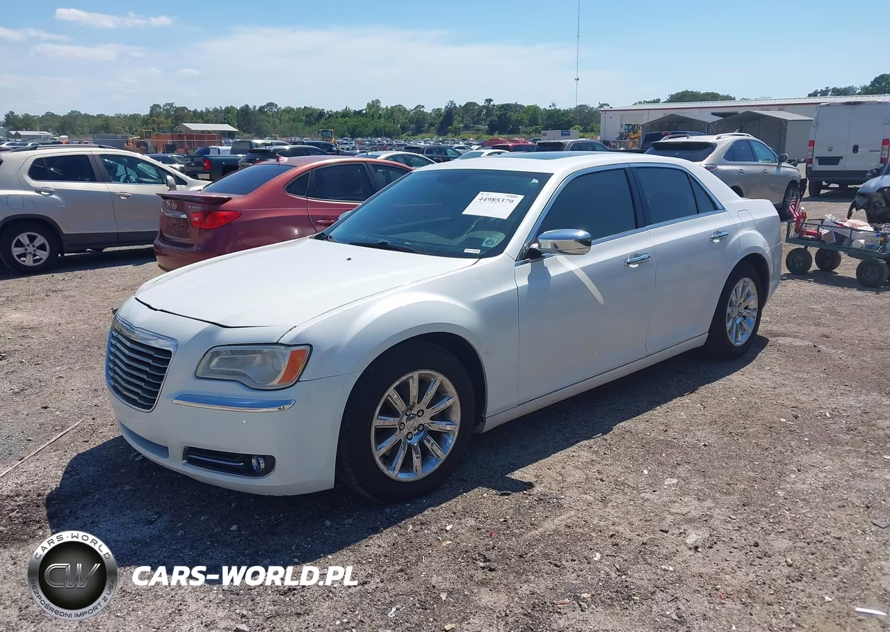 2014 Chrysler 300C VIN:2C3CCAET3EH382982 - 6