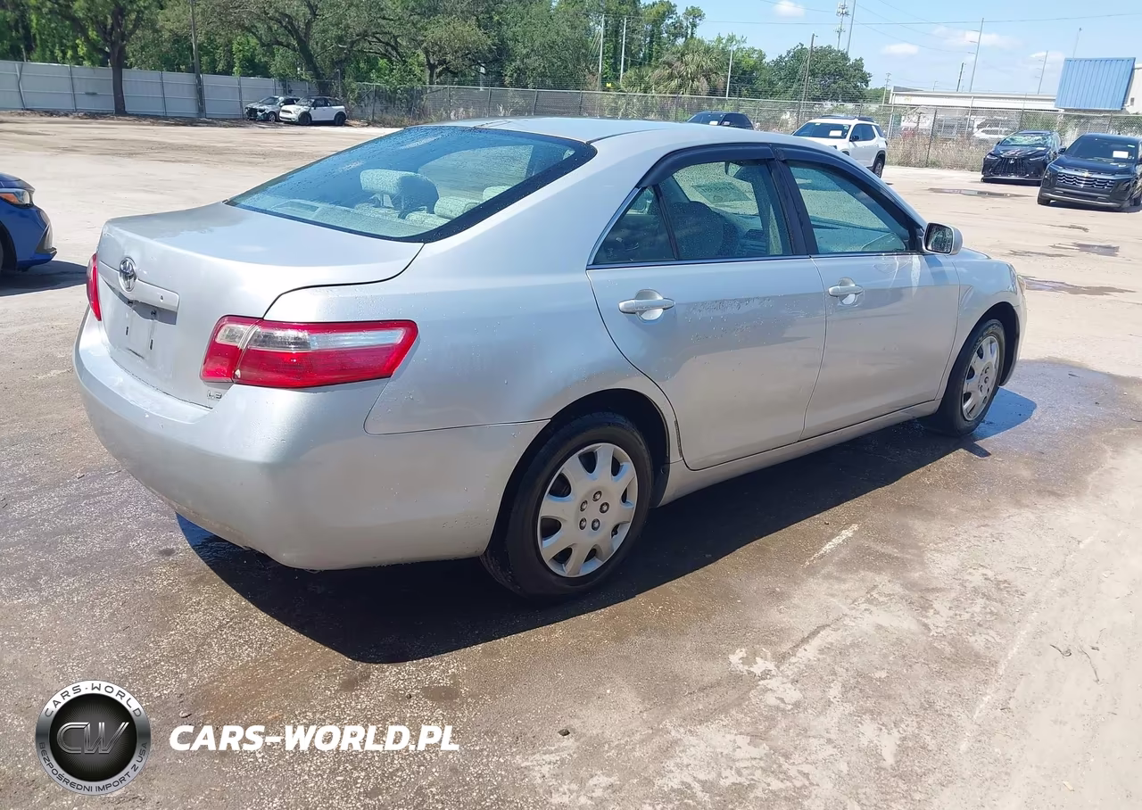 2007 Toyota Camry Le VIN:4T1BE46KX7U591821 - 4