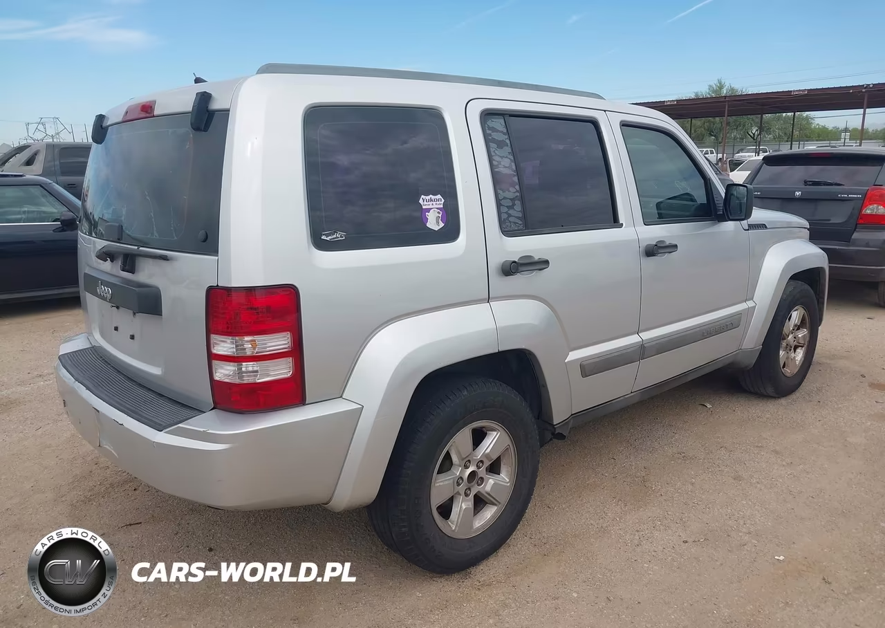 2011 Jeep Liberty Sport VIN:1J4PP2GK7BW572741 - 4