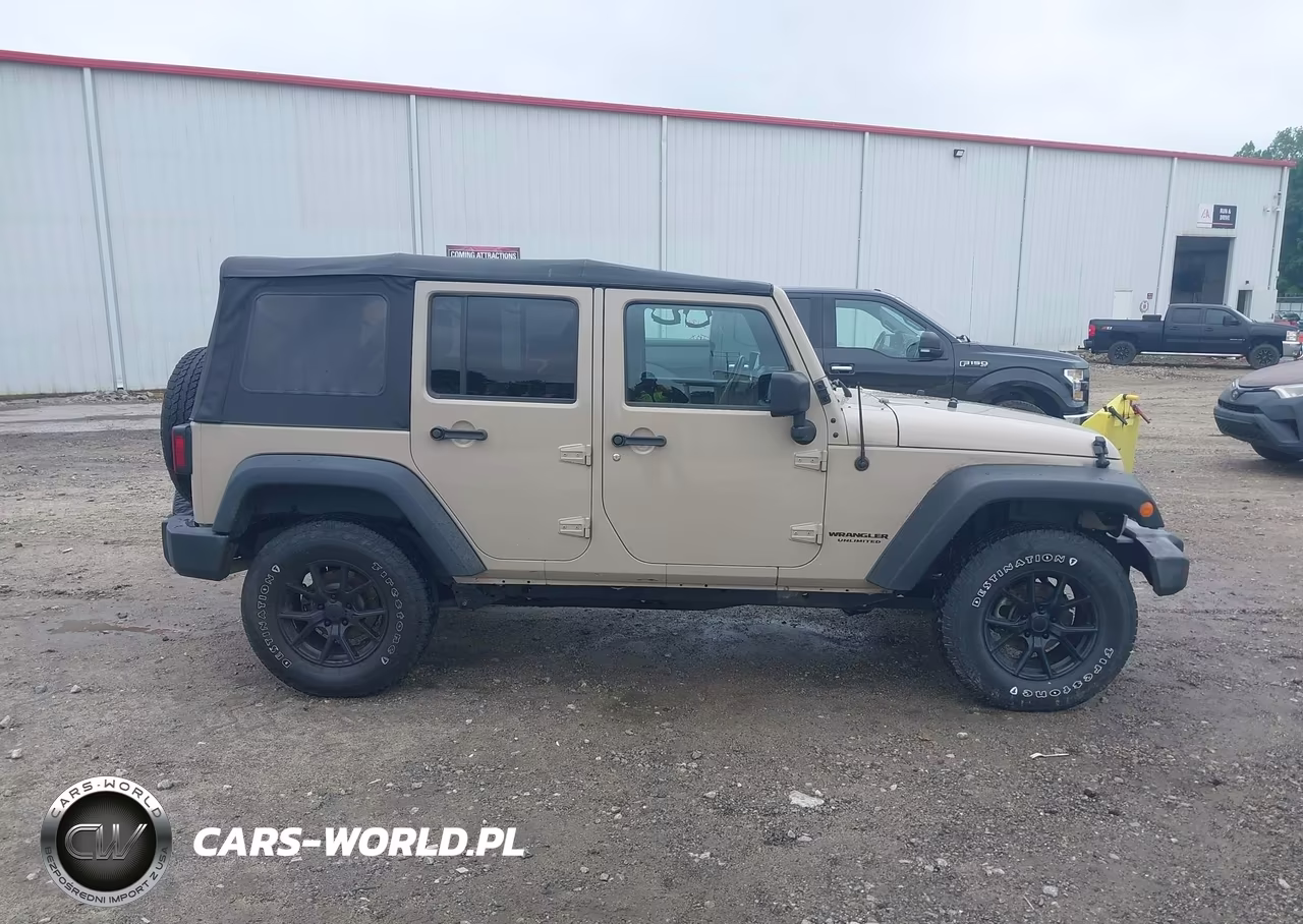 2016 Jeep Wrangler Unlimited Sport VIN:1C4BJWDG0GL253134 - 13