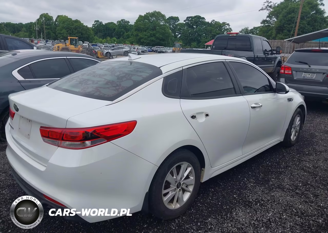 2017 Kia Optima Lx VIN:5XXGT4L3XHG129036 - 4