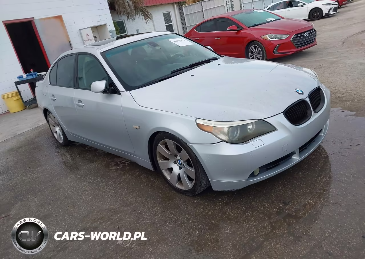 2004 BMW 530I