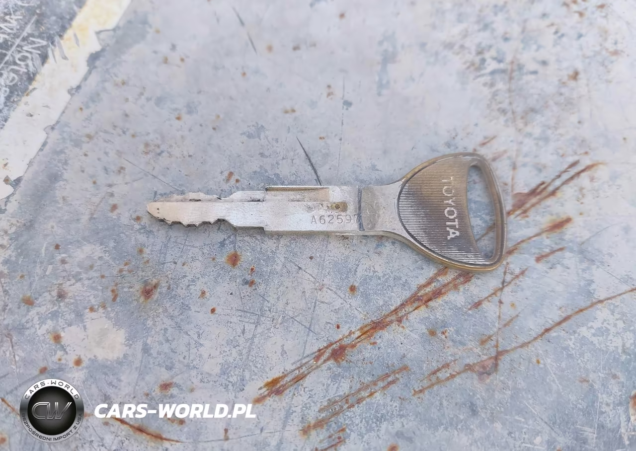 2016 Toyota 8 Series Ic Solid Pneumat VIN:00000000000070724 - 11