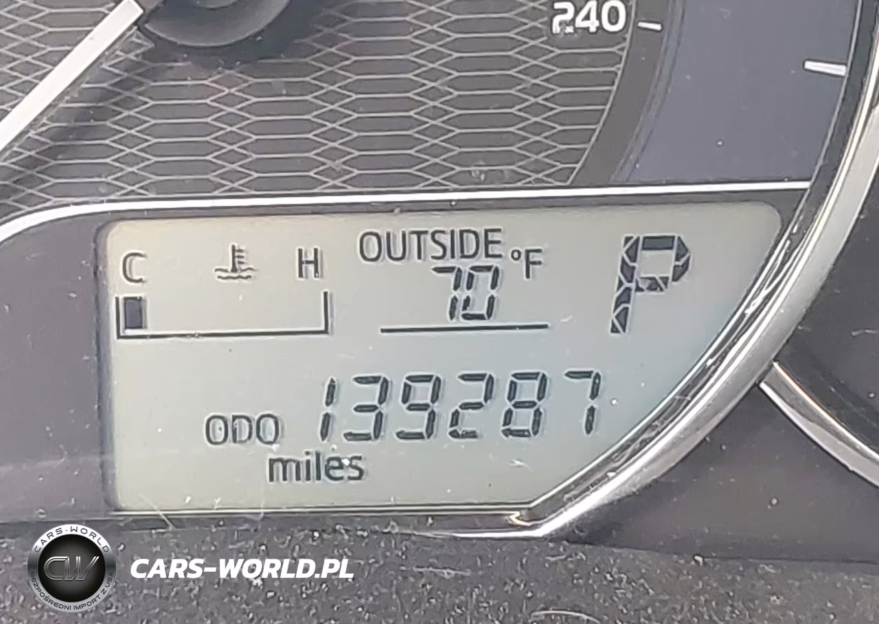 2015 Toyota Corolla Le VIN:5YFBURHE5FP352880 - 16