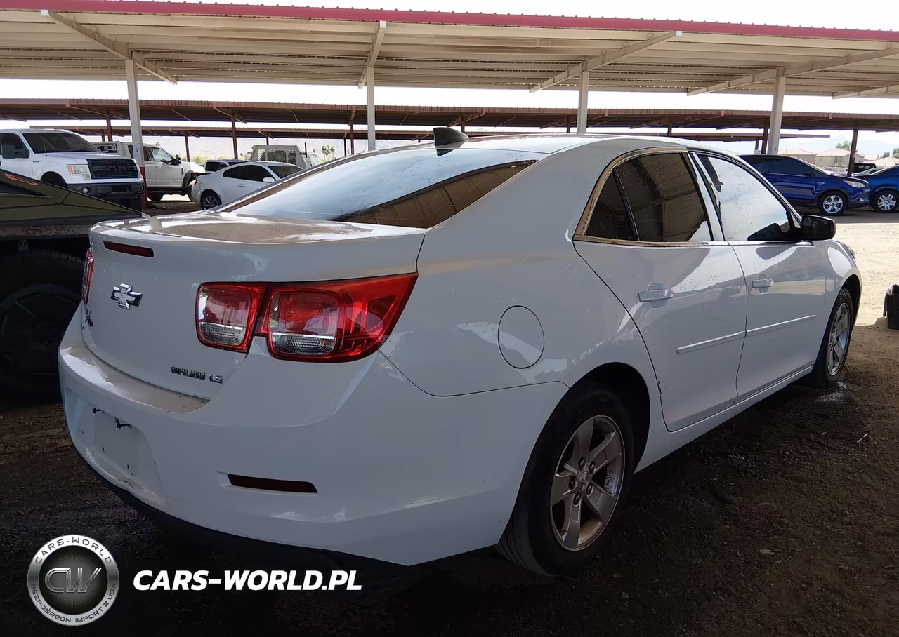 2015 Chevrolet Malibu Ls VIN:1G11B5SLXFF142826 - 4