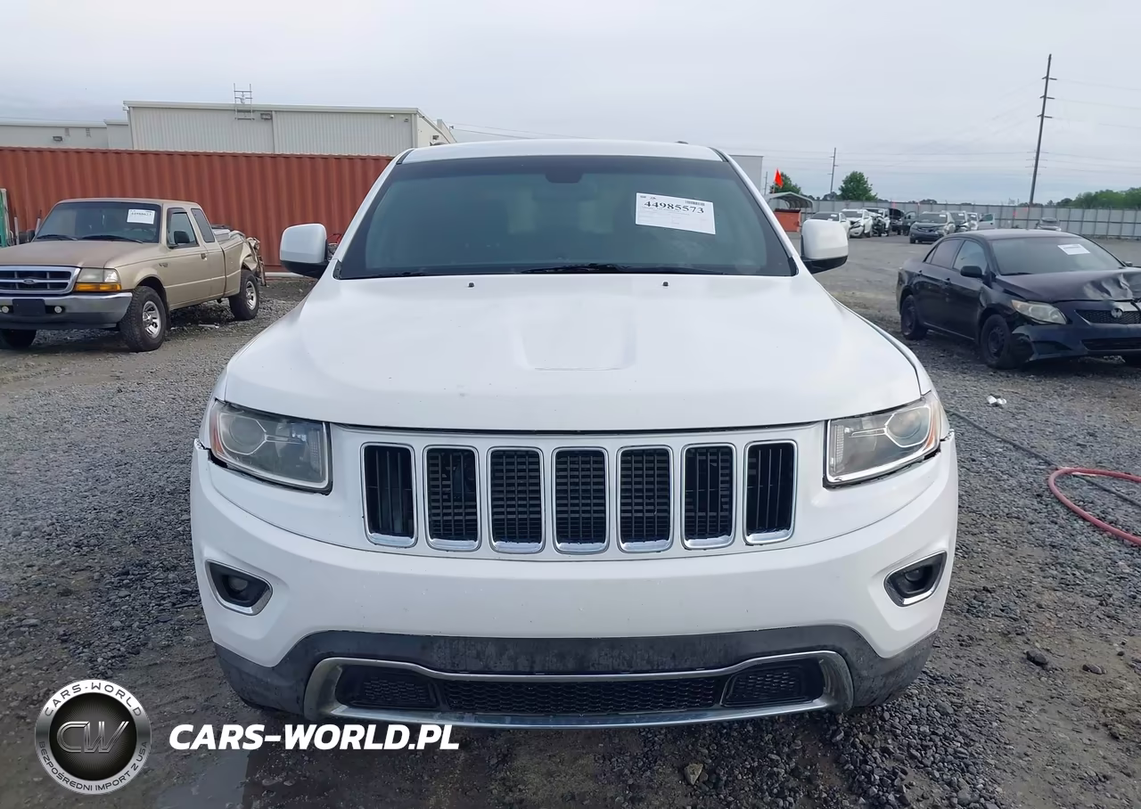 2015 Jeep Grand Cherokee Laredo VIN:1C4RJEAG8FC895211 - 12