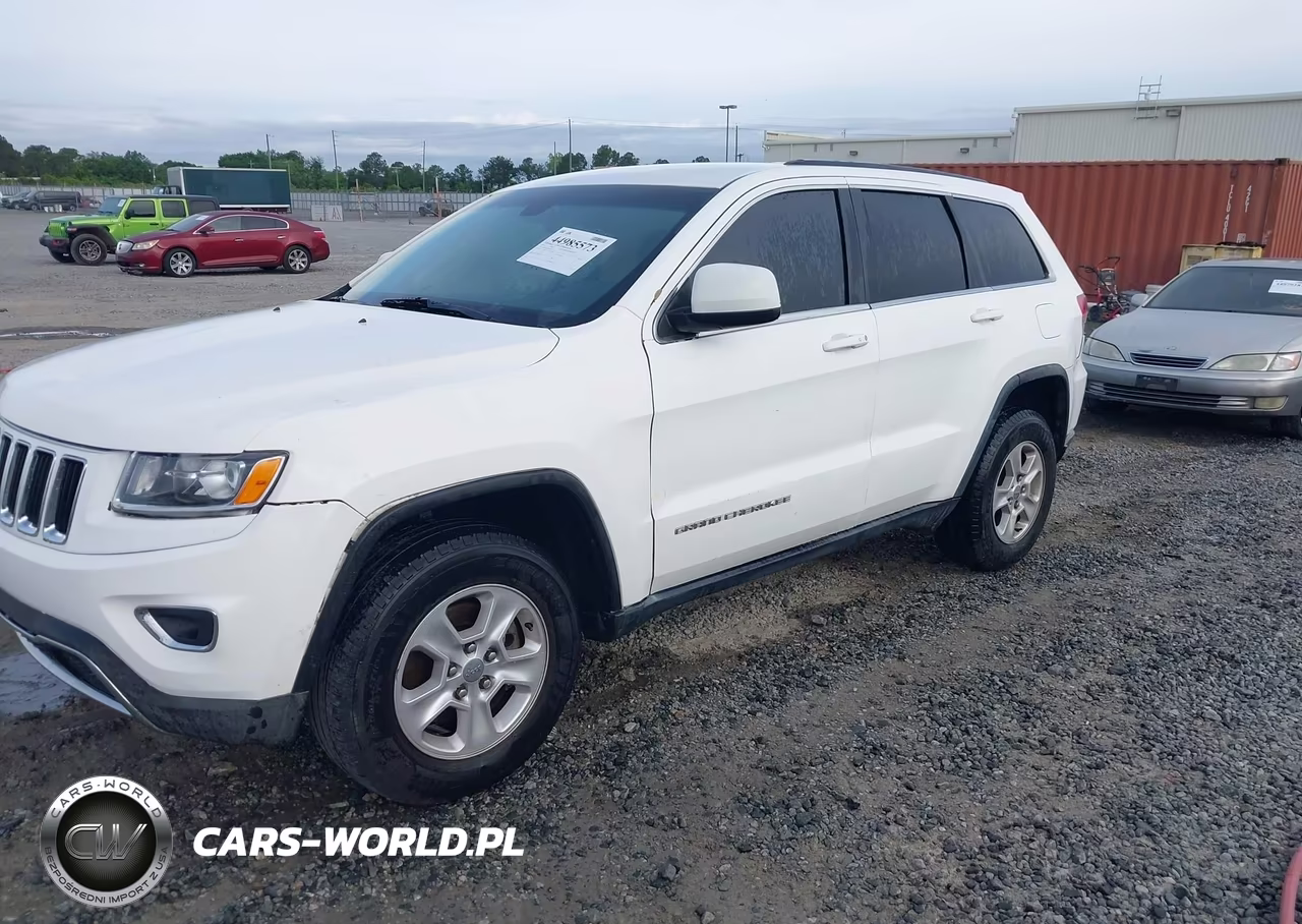 2015 Jeep Grand Cherokee Laredo VIN:1C4RJEAG8FC895211 - 2