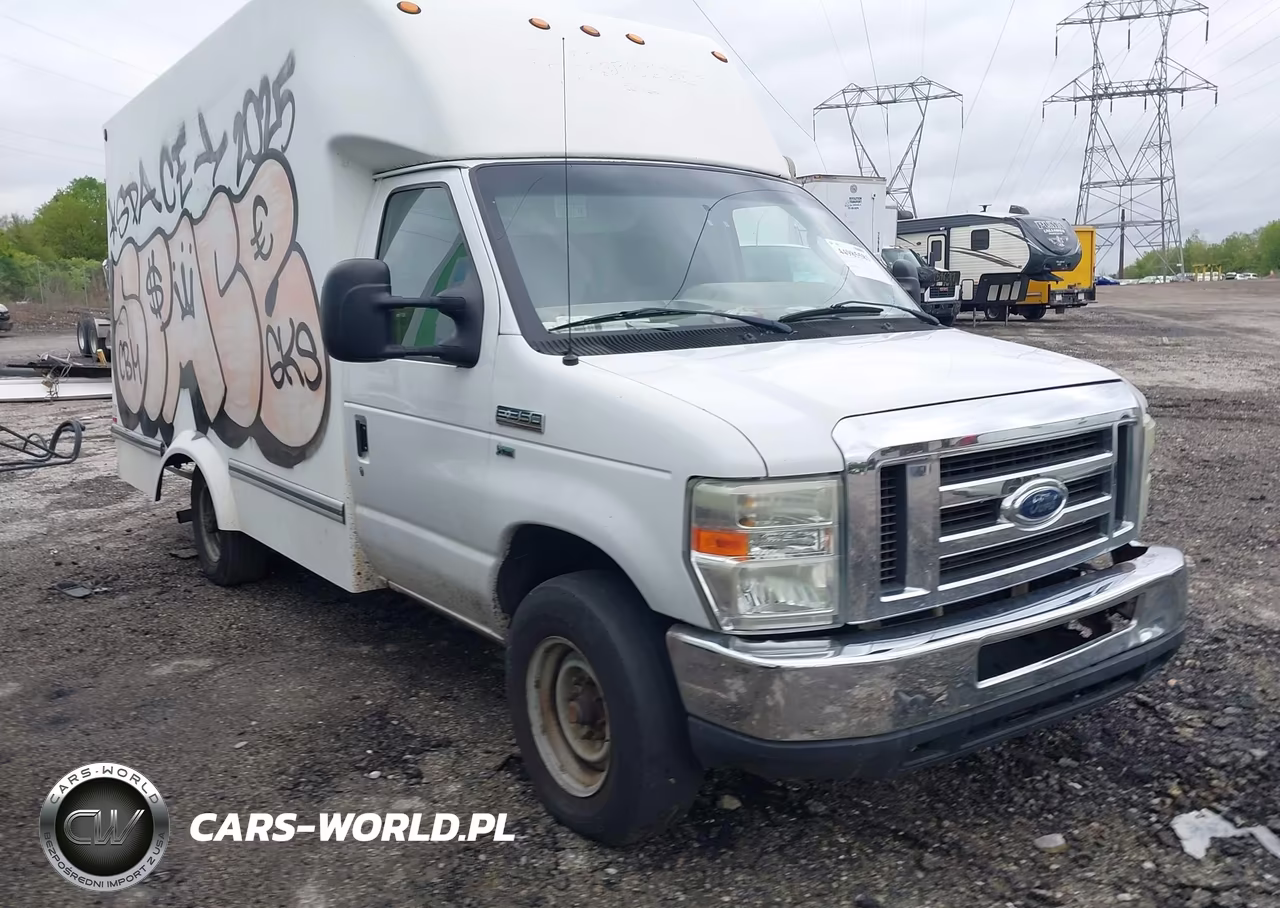 2009 Ford E-350 Cutaway