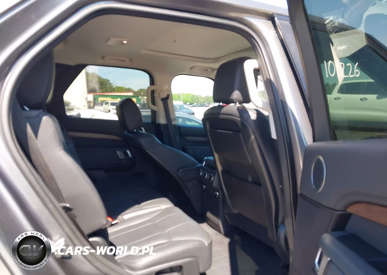 2017 Land Rover Discovery Hse VIN:SALRRBBV1HA010990 - 8