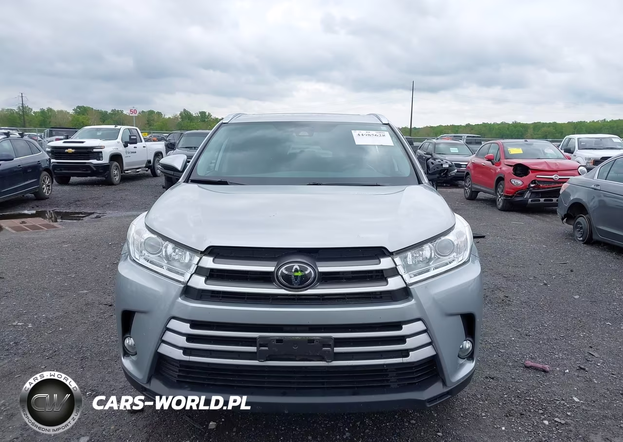 2019 Toyota Highlander Xle VIN:5TDJZRFHXKS585651 - 12