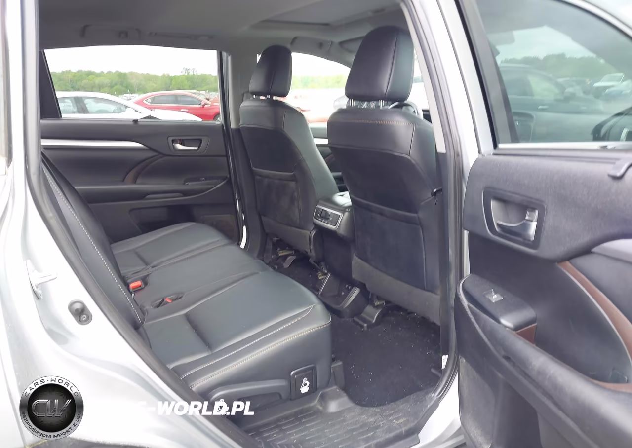 2019 Toyota Highlander Xle VIN:5TDJZRFHXKS585651 - 8
