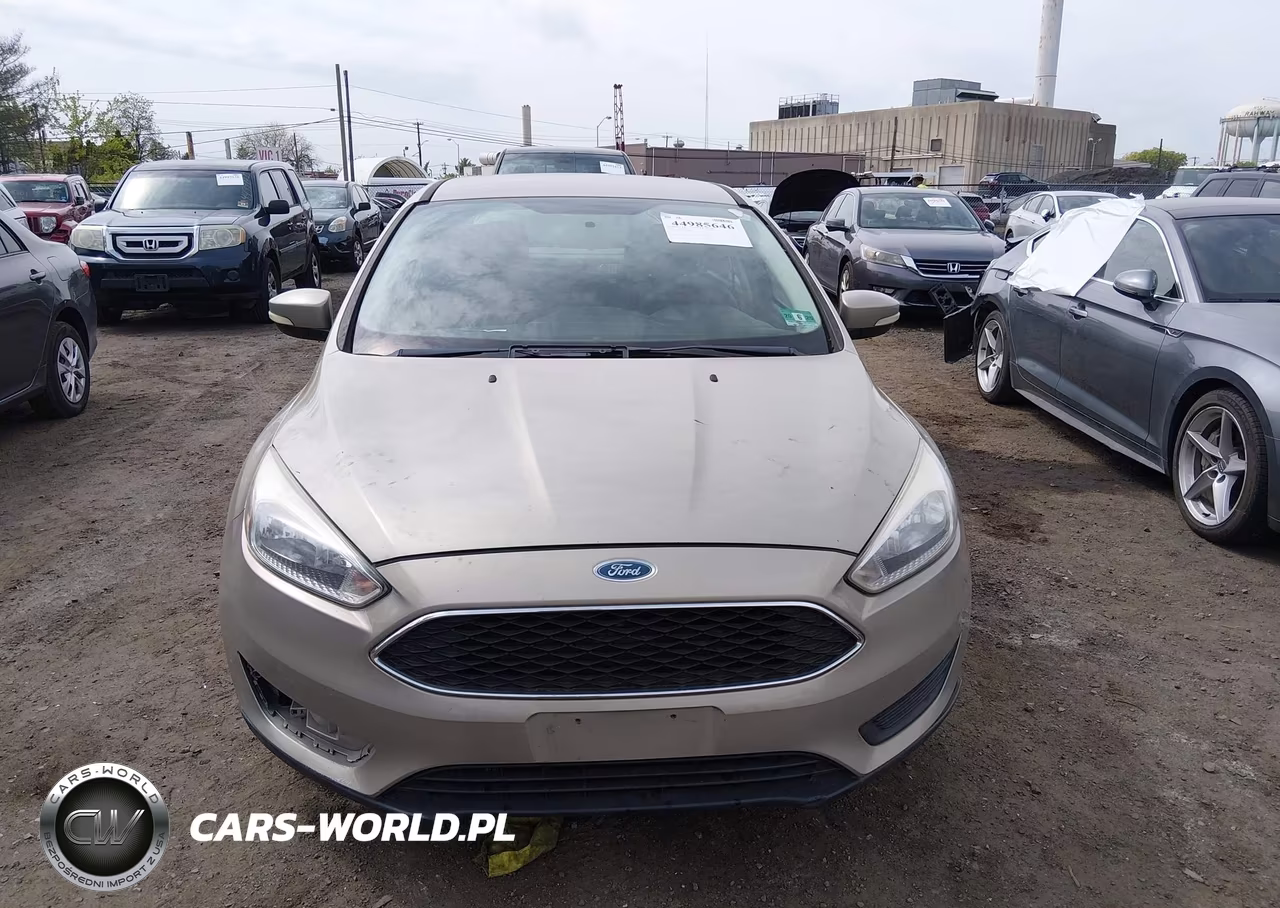 2015 Ford Focus Se VIN:1FADP3F26FL317088 - 6