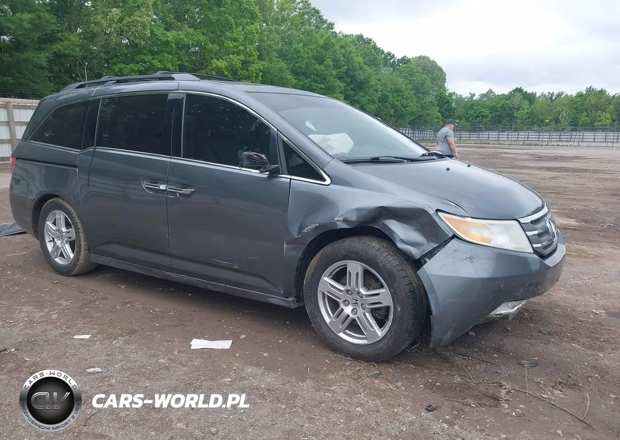 2011 Honda Odyssey Touring-Touring Elite