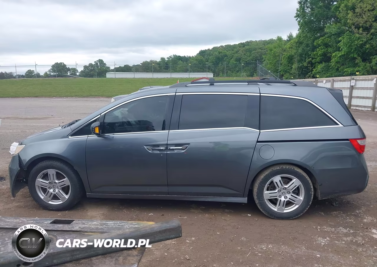 2011 Honda Odyssey Touring-Touring Elite VIN:5FNRL5H95BB031196 - 13