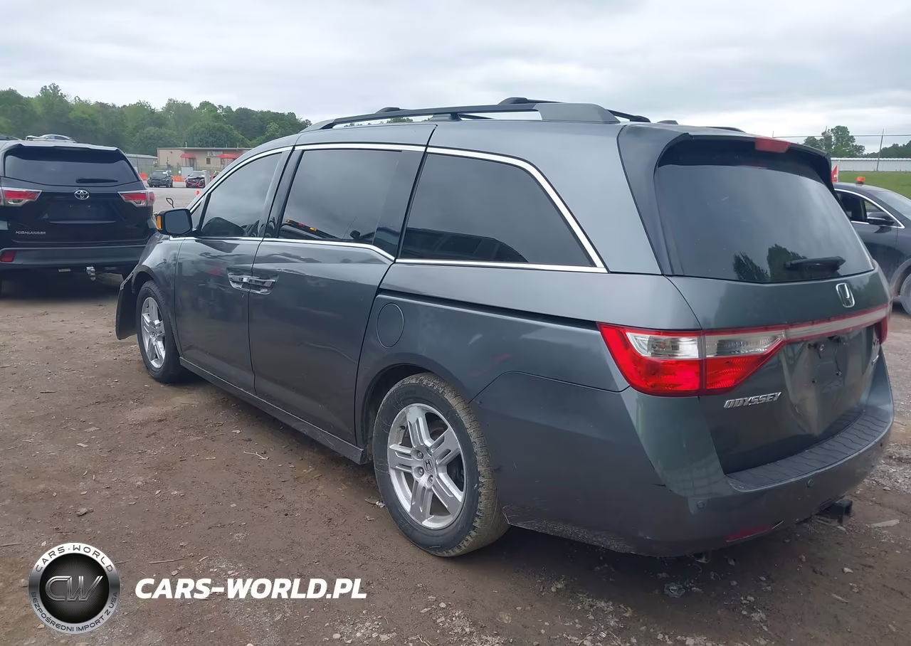 2011 Honda Odyssey Touring-Touring Elite VIN:5FNRL5H95BB031196 - 3