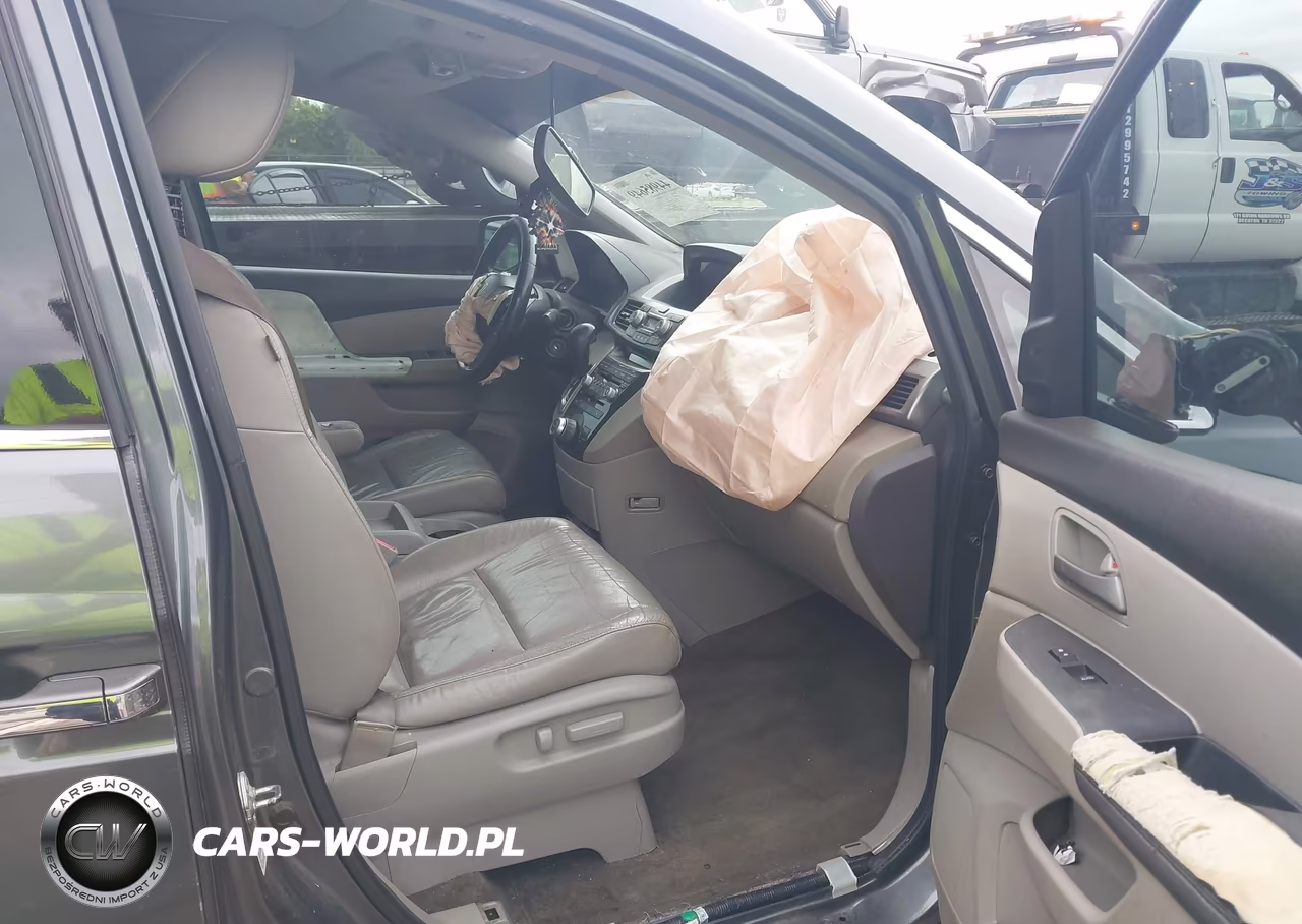 2011 Honda Odyssey Touring-Touring Elite VIN:5FNRL5H95BB031196 - 5