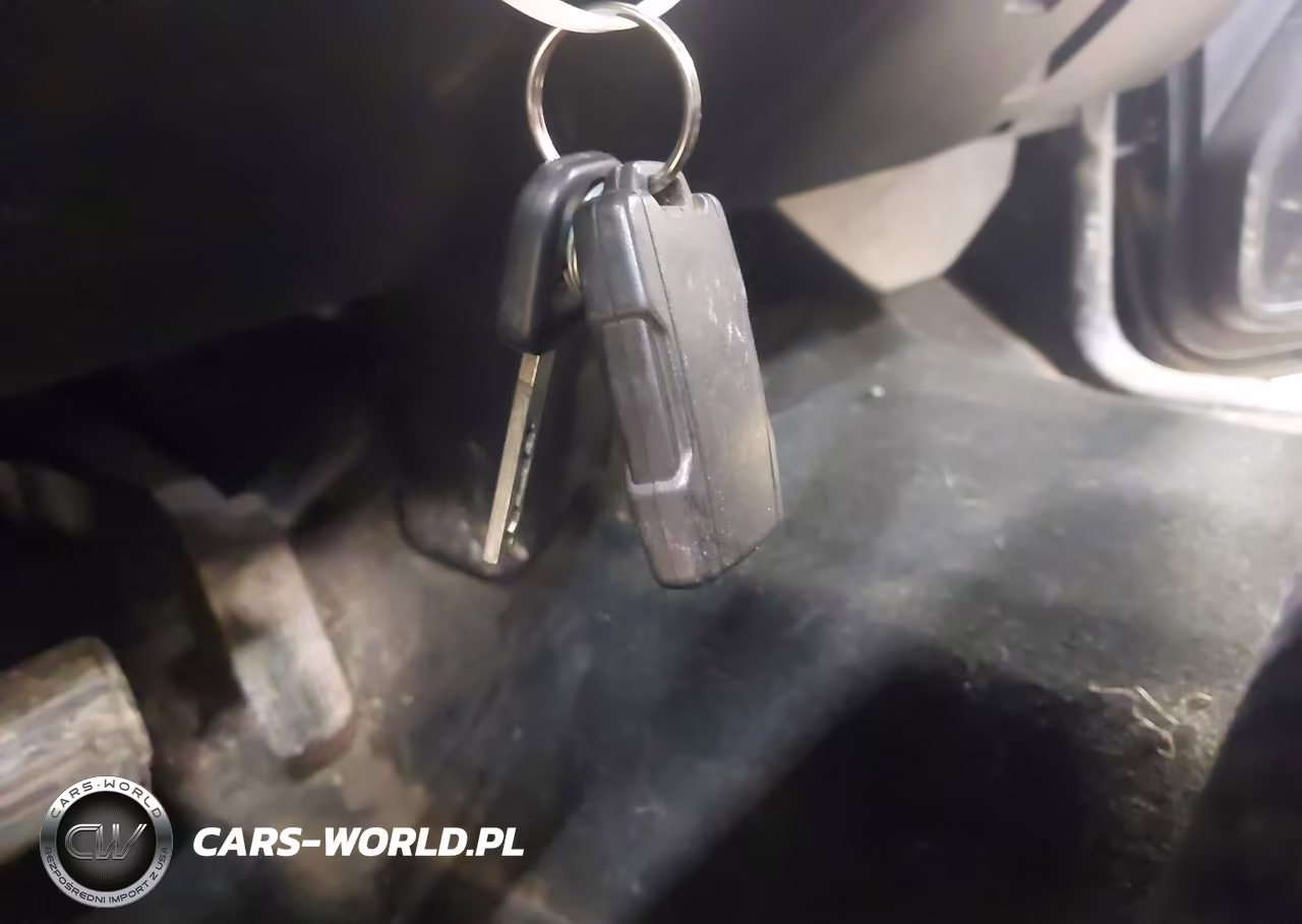 2018 Chevrolet Silverado 1500 2Lt VIN:1GCVKREC5JZ201266 - 11