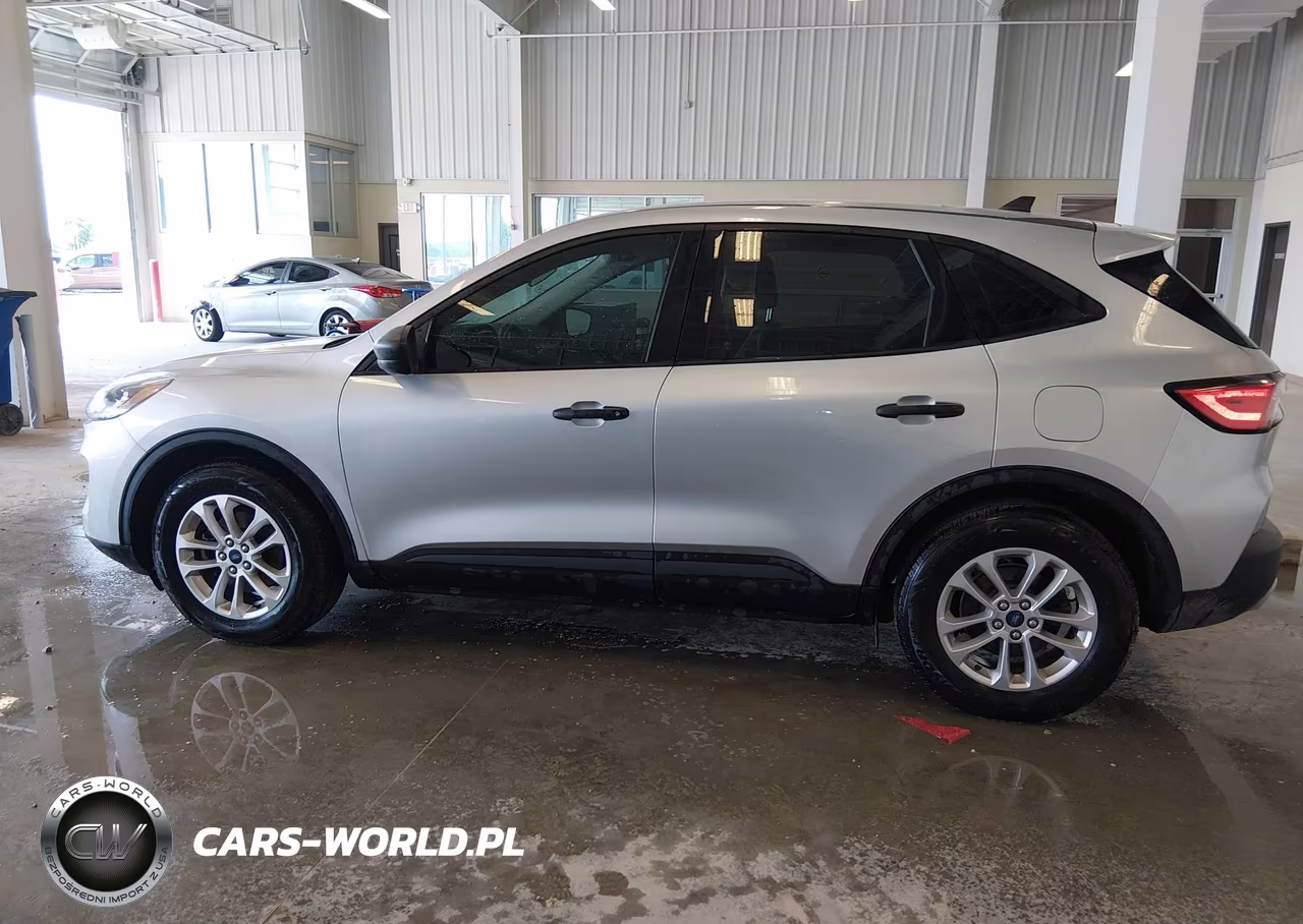 2020 Ford Escape S VIN:1FMCU0F62LUC24960 - 14