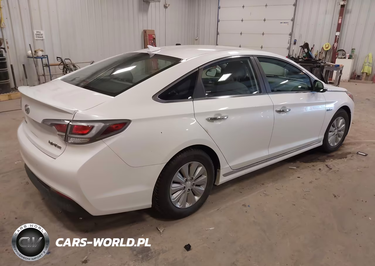 2016 Hyundai Sonata Hybrid Se VIN:KMHE24L12GA012775 - 4