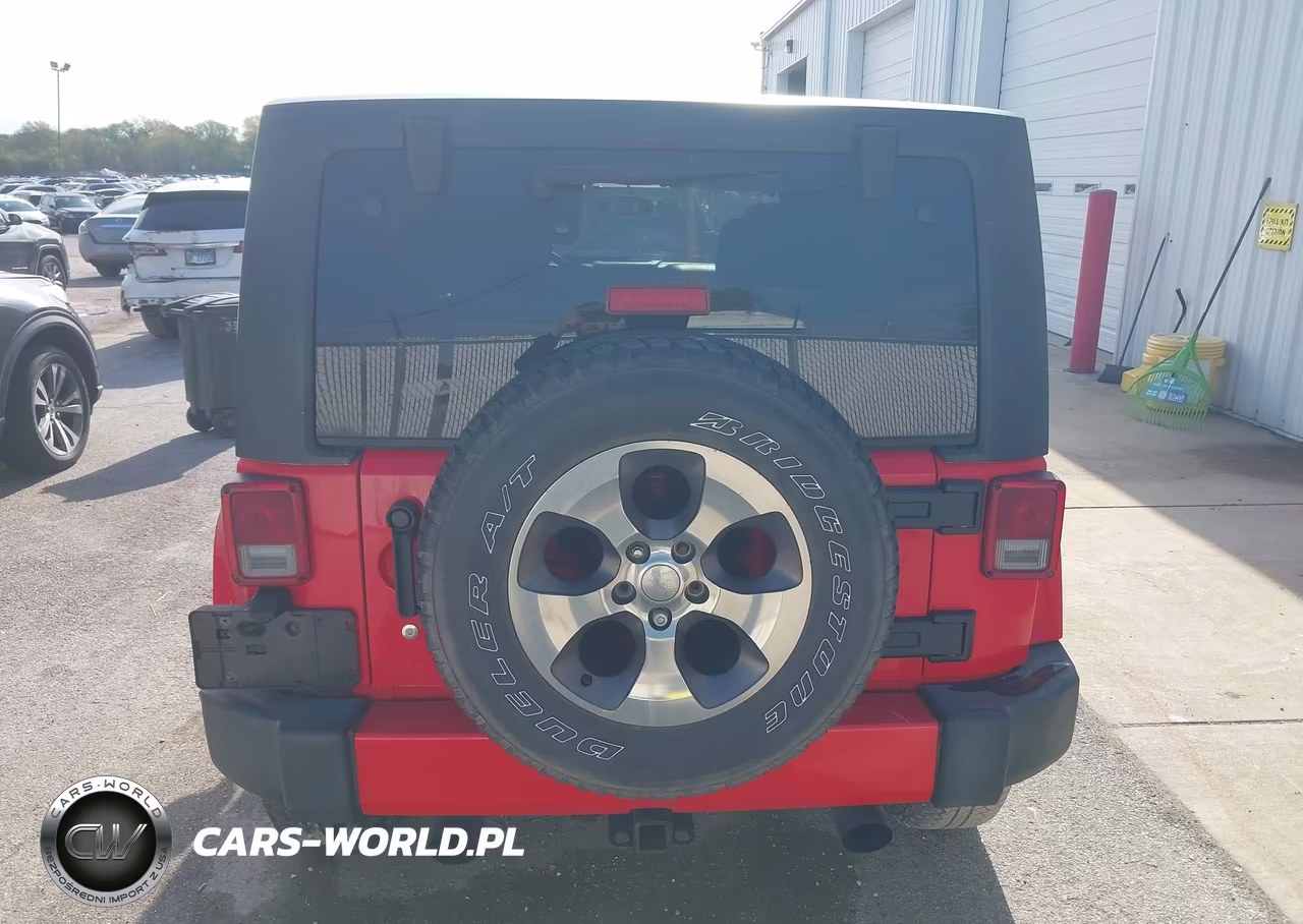 2016 Jeep Wrangler Unlimited Sahara VIN:1C4BJWEG4GL242880 - 17
