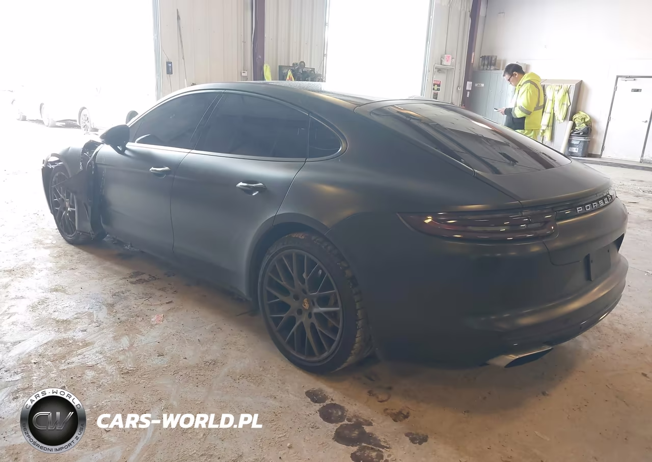 2017 Porsche Panamera 4 VIN:WP0AA2A71HL100398 - 3