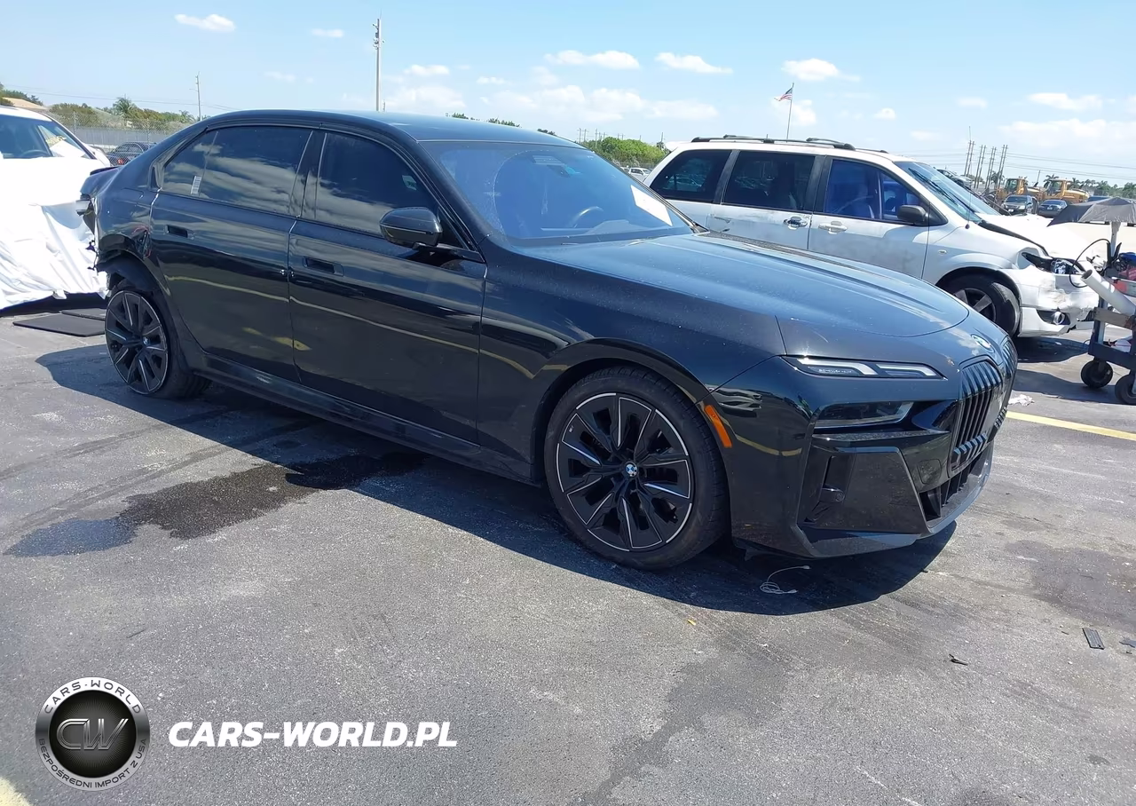 2023 BMW I7 xDrive60 – zdjęcie 1 z 17