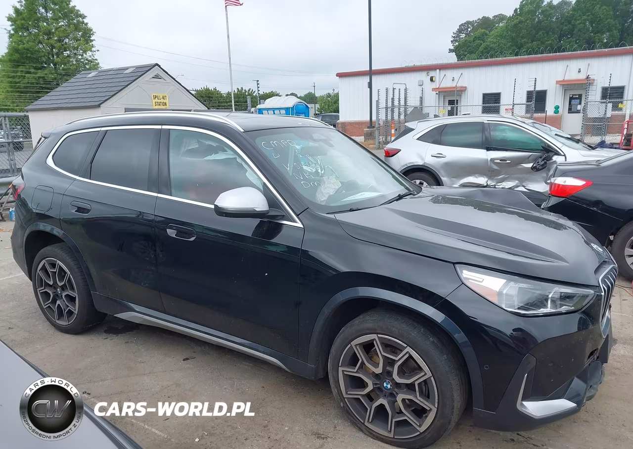 2023 BMW X1 xDrive28I VIN:WBX73EF09P5X68246 - 13