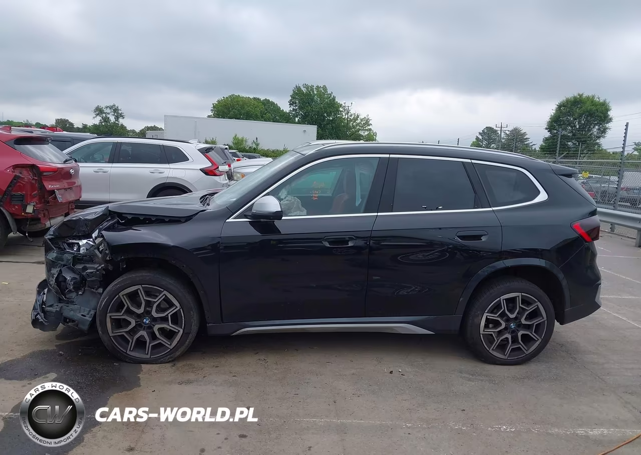 2023 BMW X1 xDrive28I VIN:WBX73EF09P5X68246 - 14
