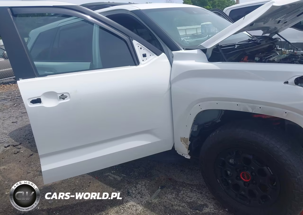 2024 Toyota Sequoia Trd Pro VIN:7SVAAABA4RX044848 - 17