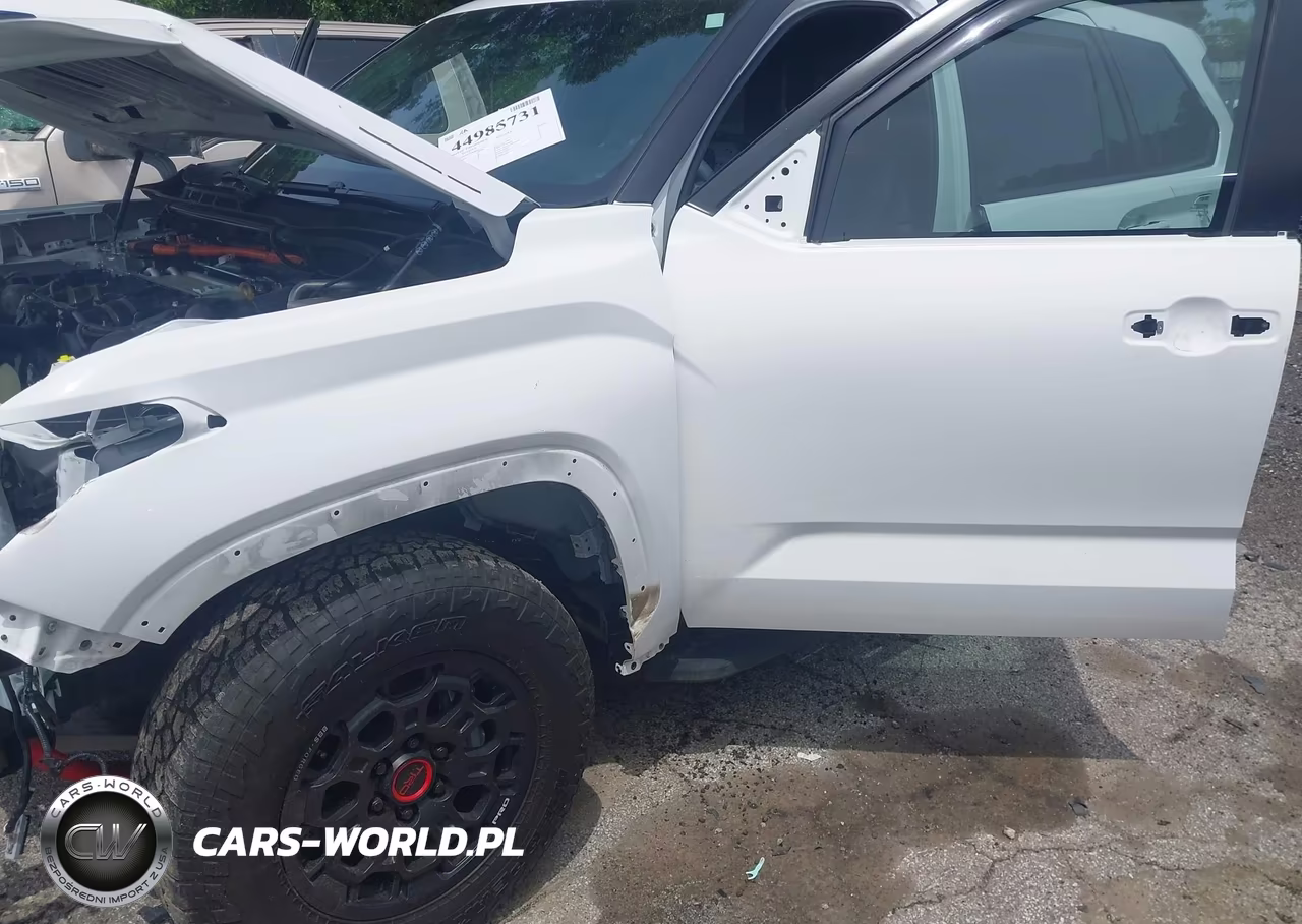 2024 Toyota Sequoia Trd Pro VIN:7SVAAABA4RX044848 - 18