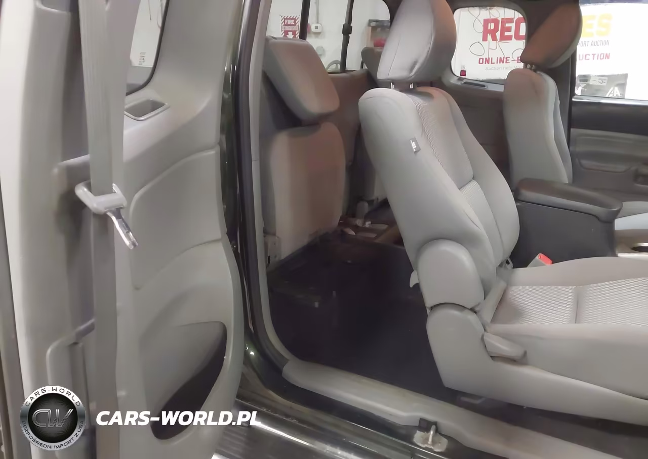 2013 Toyota Tacoma Base V6 VIN:5TFUU4EN2DX057895 - 8