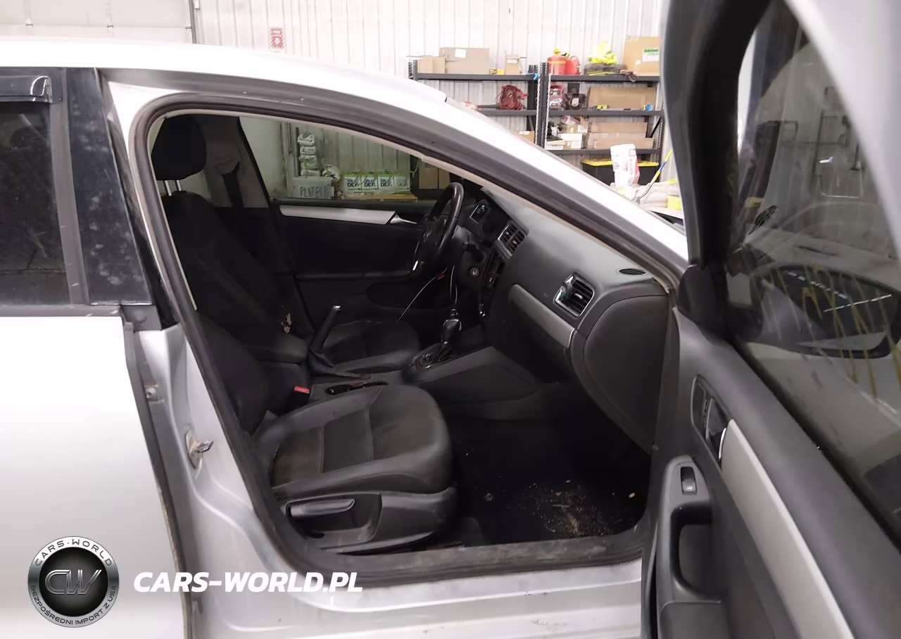 2012 Volkswagen Jetta 2.0L Tdi VIN:3VWLL7AJ1CM010751 - 5